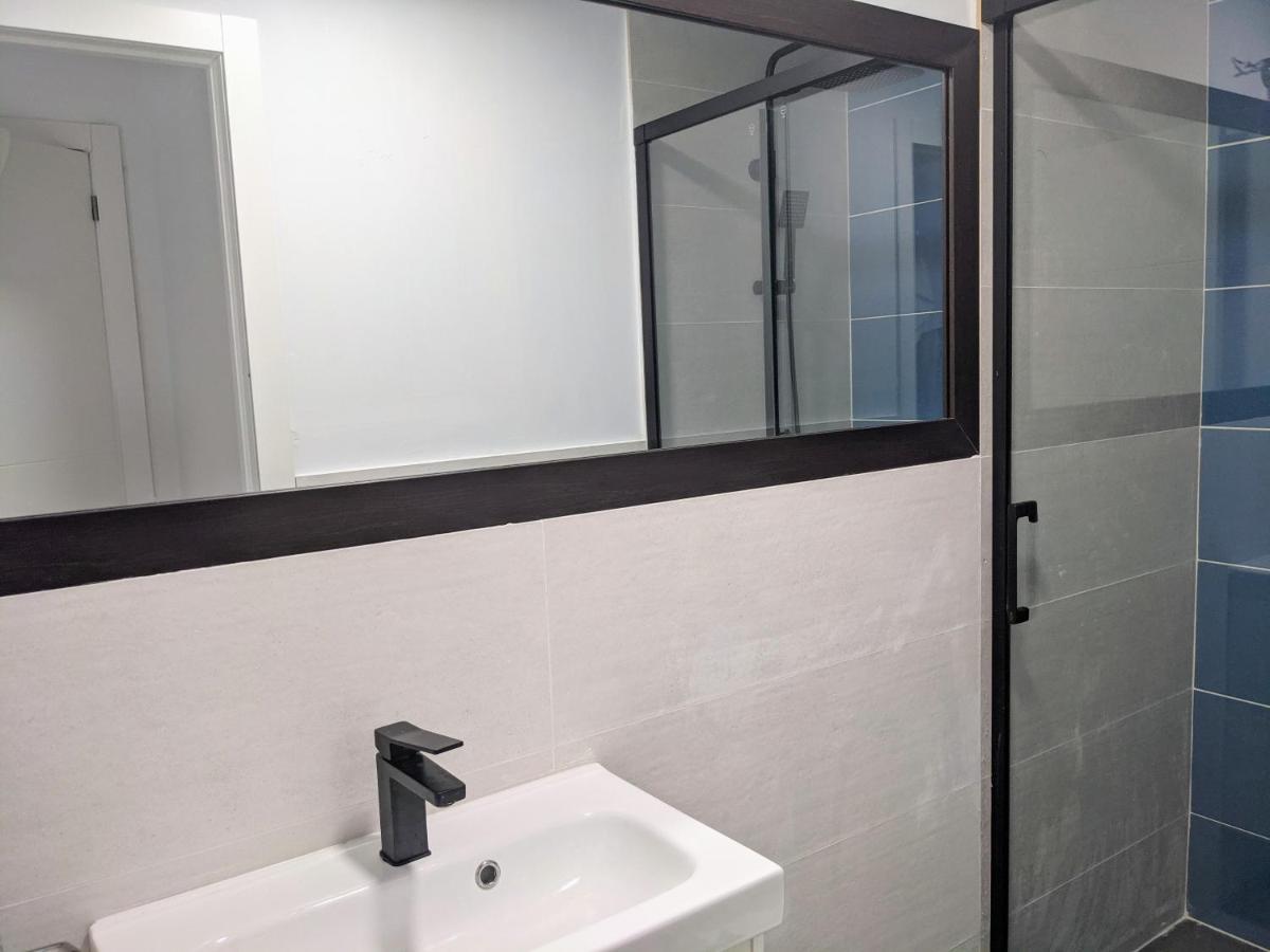 - Primera Linea De Playa Junto Al Paseo Maritimo Appartement